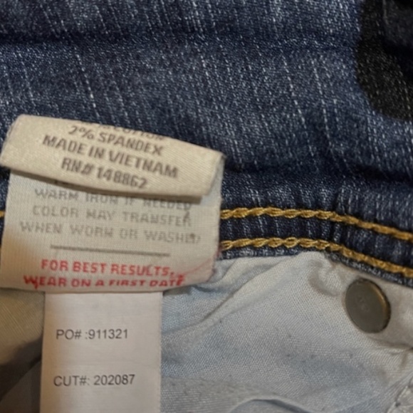 Cute Torrid Jeans Size 16R Cotton Spandex Stretch Medium Wash - Picture 8 of 9